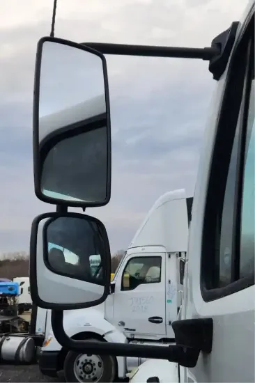 Picture of (Used) 2015 Freightliner M2 106, SIDE VIEW MIRROR