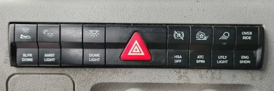 Picture of (Used) 2019 Freightliner Cascadia 126, MISCELLANEOUS DASH SWITCHES