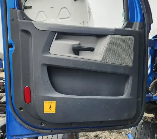 Picture of (Used) 2019 Freightliner Cascadia 126, INTERIOR DOOR PANEL