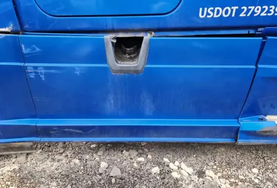 Picture of (Used) 2019 Freightliner Cascadia 126, TANK FAIRINGS