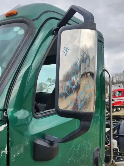 Picture of (Used) 2024 Western Star 47X, SIDE VIEW MIRROR