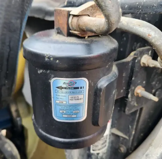 Picture of (Used) 2019 Freightliner Cascadia 126, A/C DRYER RECEIVER