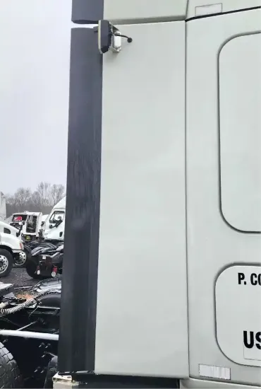 Picture of (Used) 2018 Freightliner Cascadia 125, SLEEPER FAIRINGS