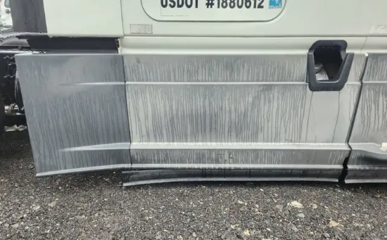 Picture of (Used) 2018 Freightliner Cascadia 125, TANK FAIRINGS