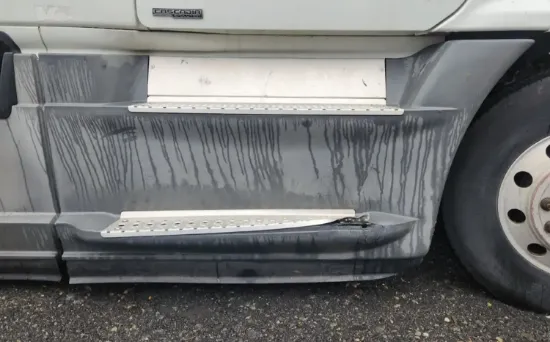 Picture of (Used) 2018 Freightliner Cascadia 125, TANK FAIRINGS