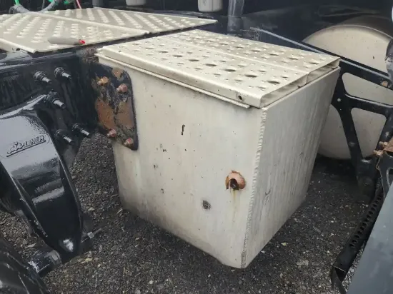 Picture of (Used) 2018 Freightliner Cascadia 125, TOOL BOXES