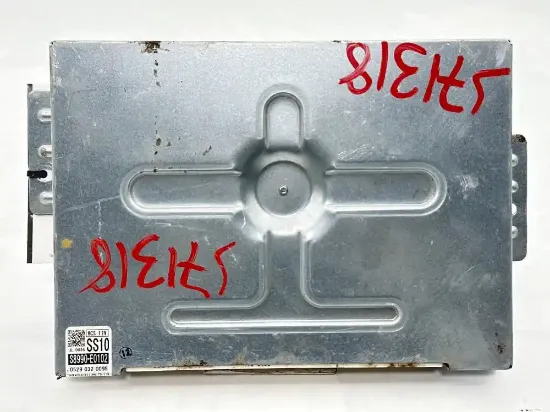 Picture of (Used) 2018 Hino 338, CONTROL MODULE BODY ECMs