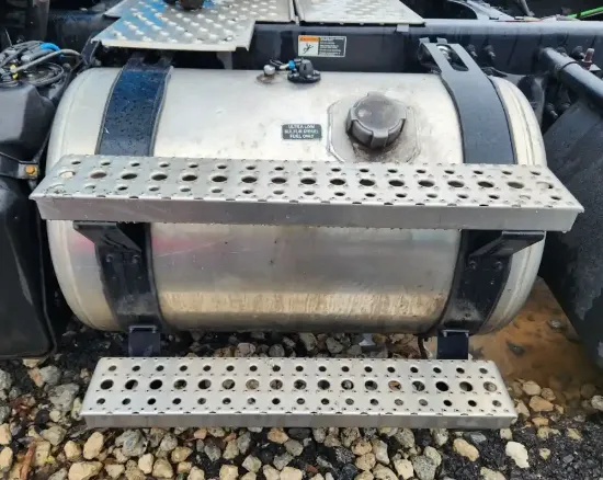 Picture of (Used) 2024 Freightliner Cascadia 126, FUEL TANK