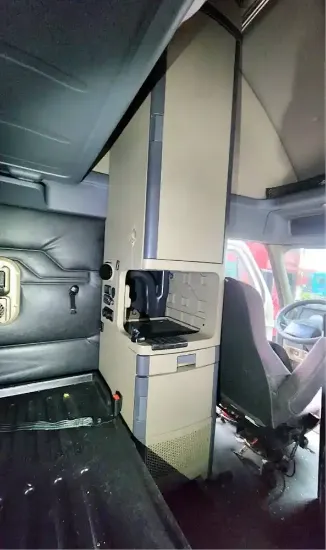 Picture of (Used) 2018 Freightliner Cascadia 125, SLEEPER CABINETS
