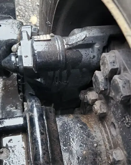 Picture of (Used) 2020 Freightliner Cascadia 126, BRAKE CALIPER FRONT TANDEM