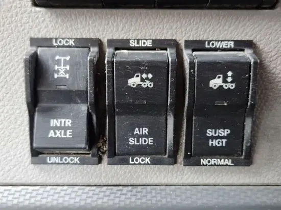 Picture of (Used) 2021 Freightliner Cascadia 126, MISCELLANEOUS DASH SWITCHES