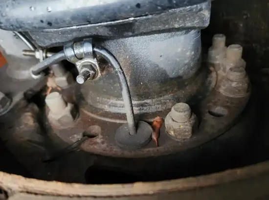 Picture of (Used) 2022 Freightliner Cascadia 126, FRONT DIFFERENTIAL HUBS