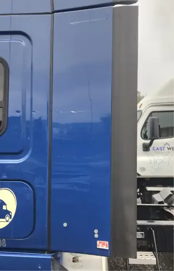 Picture of (Used) 2021 Freightliner Cascadia 126, SLEEPER FAIRINGS