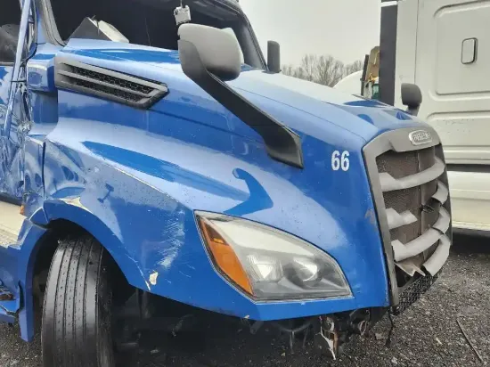 Picture of (Used) 2021 Freightliner Cascadia 126, HOOD ASSEMBLY