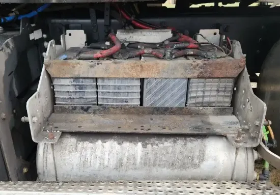 Picture of (Used) 2020 International HX520, BATTERY BOX
