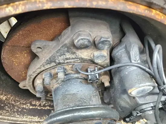 Picture of (Used) 2019 International LT625, REAR DIFFERENTIAL HUBS