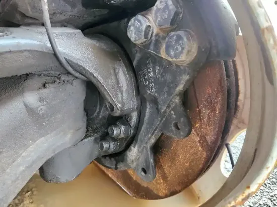 Picture of (Used) 2019 International LT625, FRONT SPINDLE/KNUCKLE