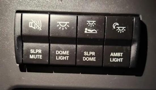 Picture of (Used) 2022 Freightliner Cascadia 126, MISCELLANEOUS DASH SWITCHES