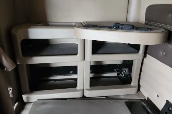 Picture of (Used) 2020 International HX520, SLEEPER CABINETS