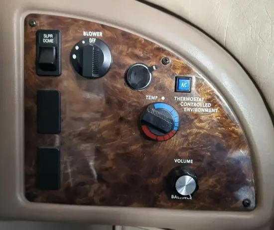 Picture of (Used) 2020 International HX520, SLEEPER CONTROL