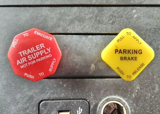 Picture of (Used) 2019 International LT625, MISCELLANEOUS DASH SWITCHES