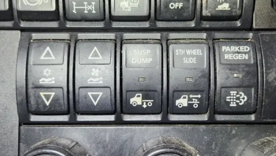 Picture of (Used) 2019 International LT625, MISCELLANEOUS DASH SWITCHES