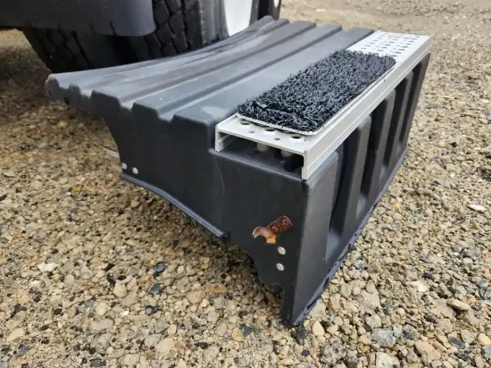 Picture of (Used) 2015 International PROSTAR, BATTERY BOX COVER