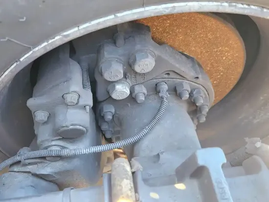 Picture of (Used) 2019 Kenworth T680, REAR DIFFERENTIAL HUBS