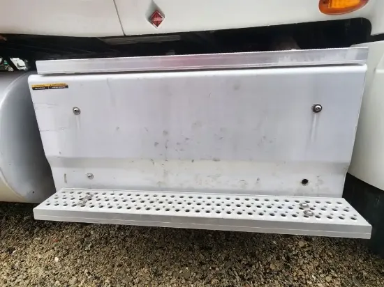 Picture of (Used) 2015 International PROSTAR, DPF COVER