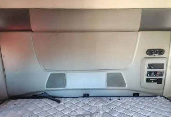 Picture of (Used) 2015 International PROSTAR, HEAD LINER BUNK