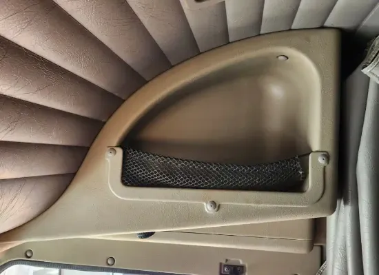 Picture of (Used) 2000 International 9400, SLEEPER CABINETS