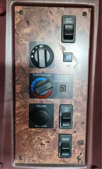 Picture of (Used) 2000 International 9400, SLEEPER CONTROL