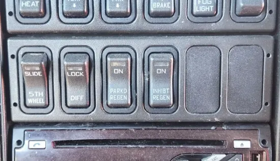 Picture of (Used) 2015 International PROSTAR, MISCELLANEOUS DASH SWITCHES