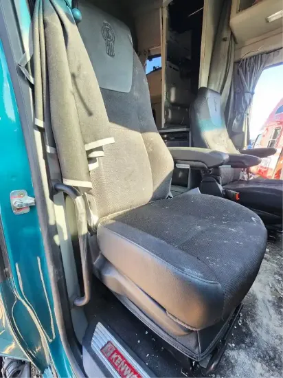 Picture of (Used) 2019 Kenworth T680, SEAT