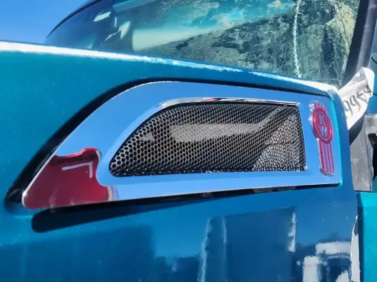 Picture of (Used) 2019 Kenworth T680, AIR VENT HOOD