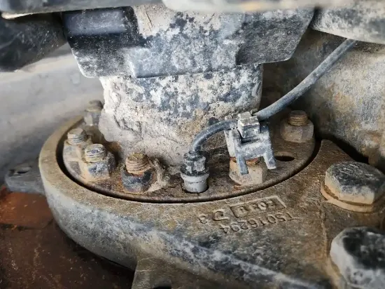 Picture of (Used) 2023 Peterbilt 567, FRONT DIFFERENTIAL HUBS