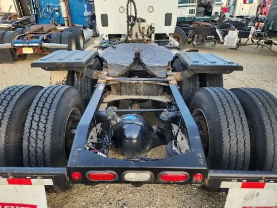 Picture of (Used) 2023 Peterbilt 567, COMPLETE TANDEM CUTOFF