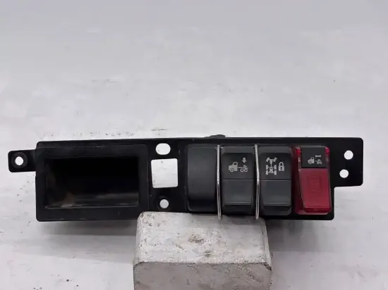 Picture of (Used) 2017 Kenworth T680, MISCELLANEOUS DASH SWITCHES