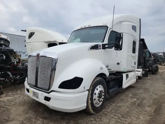 Picture of 2015-kenworth-t680-truck-tractor