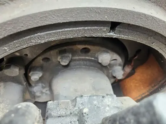 Picture of (Used) 2019 Kenworth T680, FRONT DIFFERENTIAL HUBS