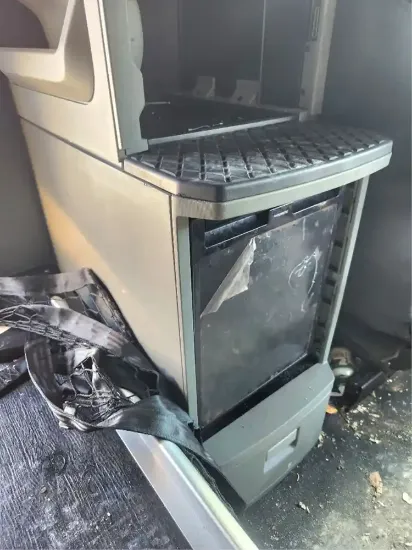 Picture of (Used) 2019 Kenworth T680, SLEEPER CABINETS