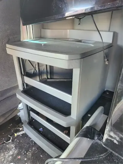 Picture of (Used) 2019 Kenworth T680, SLEEPER CABINETS