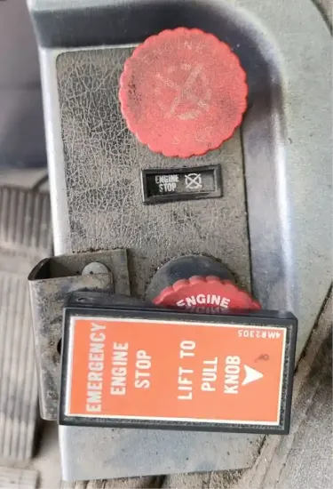 Picture of (Used) 1989 Mack MC688FC, MISCELLANEOUS DASH SWITCHES