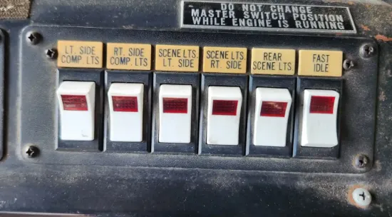 Picture of (Used) 1989 Mack MC688FC, MISCELLANEOUS DASH SWITCHES