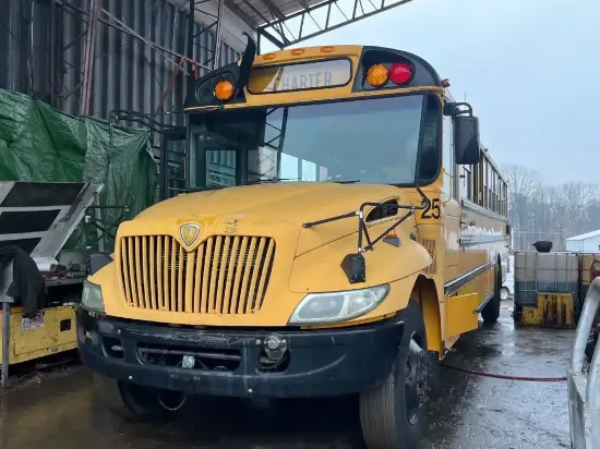 Picture of 2005-ic-corporation-pb105-school-bus