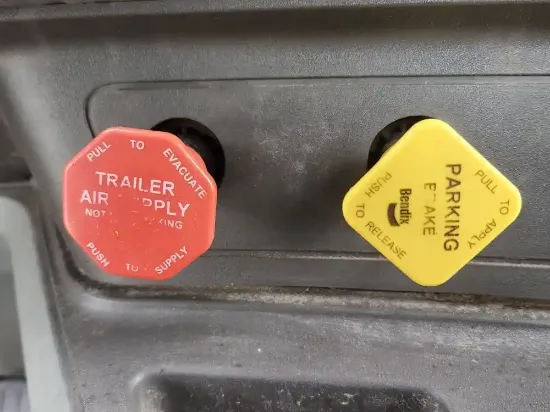 Picture of (Used) 2019 Kenworth T680, MISCELLANEOUS DASH SWITCHES