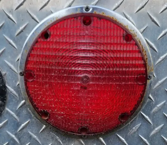 Picture of (Used) 1989 Mack MC688FC, TAIL LIGHT ASSEMBLY