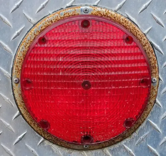 Picture of (Used) 1989 Mack MC688FC, TAIL LIGHT ASSEMBLY