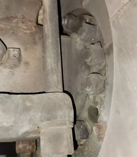 Picture of (Used) 1989 Mack MC688FC, DIFFERENTIAL HUBS