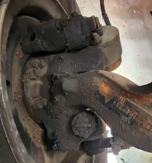 Picture of (Used) 1989 Mack MC688FC, FRONT SPINDLE/KNUCKLE